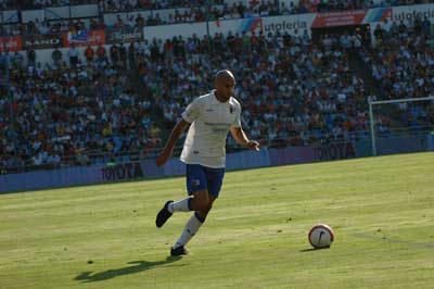 Sevilla 5 ; Zaragoza 0  : La U.C.I. a la vuelta de la esquina